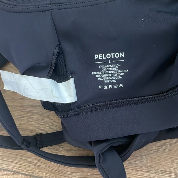 Peloton Bundle EUC both size Large - Picture 5 of 8